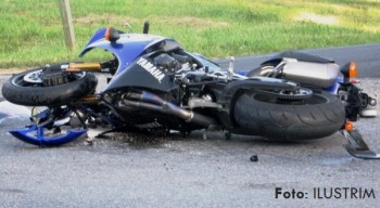 motocikleta aksident plave