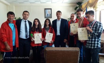 Shaban Shabani priti sportistët e shkollës së Llopushnikut (Video)