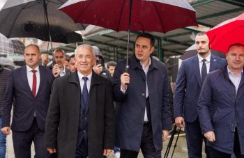 Lumir Abdixhiku vizitoi Dragashin, fabrikën e ujit dhe Amfiteatrin në Bellobrad