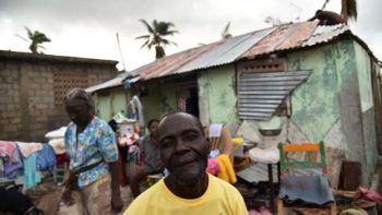Në Haiti qindra njerëz të vdekur nga stuhia!