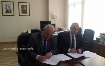 Kryetari i Dragashit nënshkruan marrëveshje njëmilionëshe!