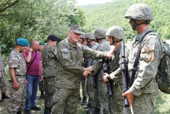 Gjeneral Cikaqi vizitoi pjesëtarët e FSK-së të Reagimit të Shpejtë