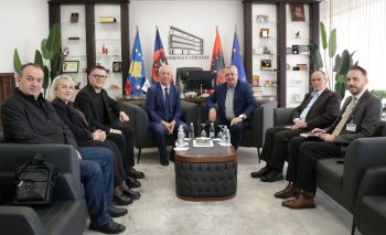 Kryetari Xheladini mirëpritet në Komunën e Lipjanit